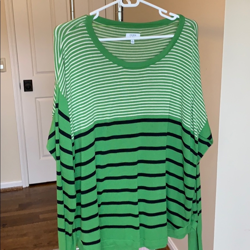 Crown and Ivy sweatshirt